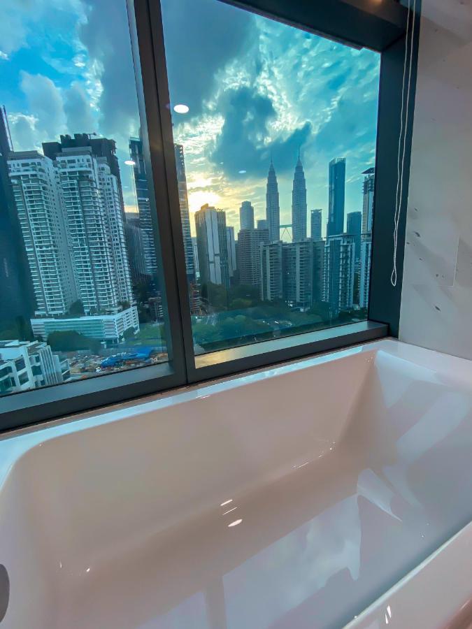 Eaton Residence Klcc By Yemala Куала Лумпур Екстериор снимка