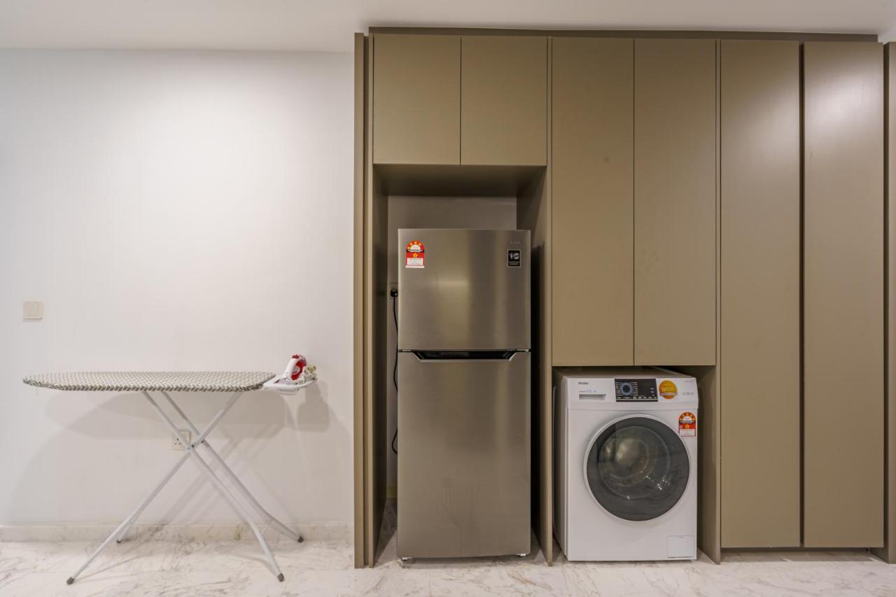 Eaton Residence Klcc By Yemala Куала Лумпур Екстериор снимка